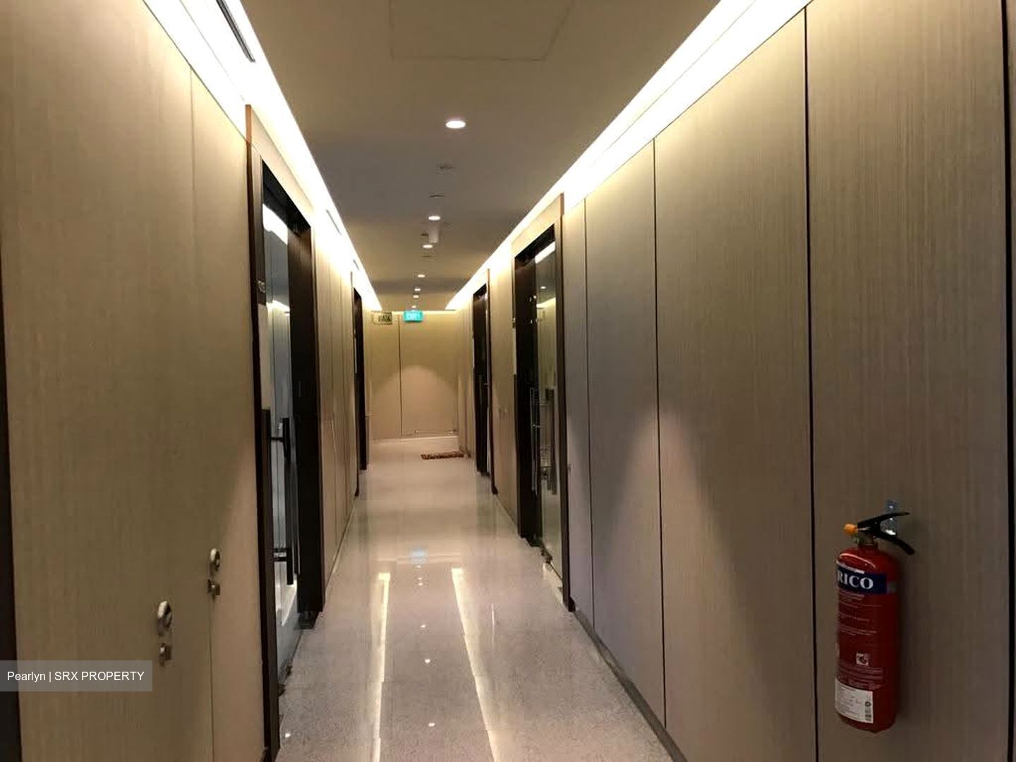Sbf Center (D1), Office #594028161